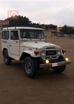 تۆیۆتا لاند کروزەر